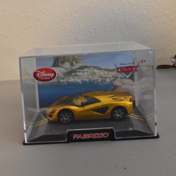 Disney Cars 2 FABRIZIO Collector's Case Disney Store Brand New in Case